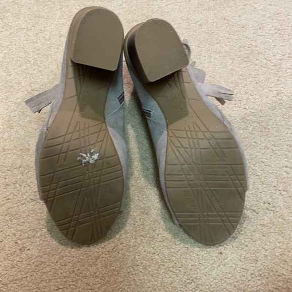 kenneth cole reaction fringe open toed heel - Picture 4 of 4